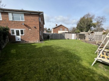 image of 19 Red House Close, Trimley St. Martin