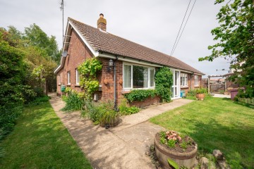 image of 67 Kirton Road, Trimley St. Martin