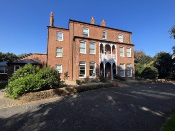 image of Flat 2 The Old Rectory, 52 Princes Road, Suffolk