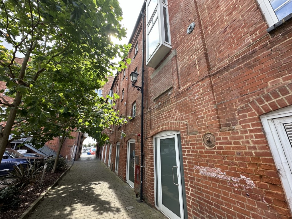 Images for The Shamrock, Key Street, Ipswich Waterfront