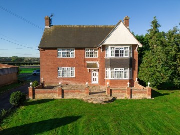 image of Greenway Farm Ipswich Road, Gosbeck