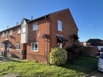 image of 15 Bredfield Close, Suffolk