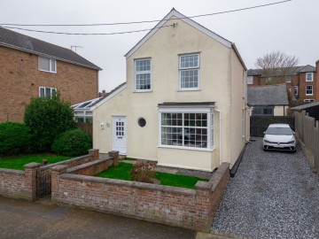 image of 60 Brook Lane, Suffolk