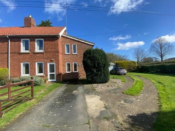 image of Willow Cottage, Combs Lane