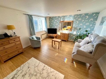 image of 3 Kerridge Court, Barking Road